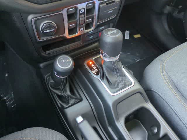 Thumbnail: 2026 Jeep Wrangler - 32