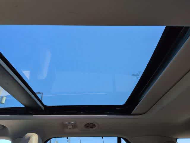 Thumbnail: 2021 Ford Explorer - 21