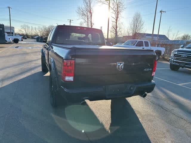 Thumbnail: 2019 RAM 1500 Classic - 17