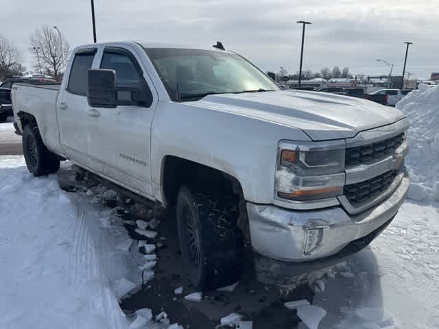 Thumbnail: 2018 Chevrolet Silverado 1500 - 4