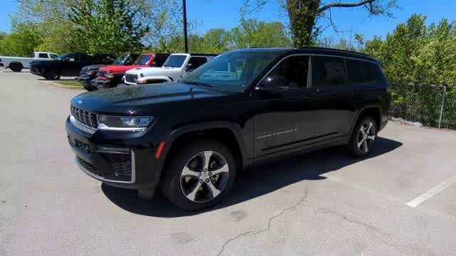 Thumbnail: 2026 Jeep Grand Cherokee L - 4