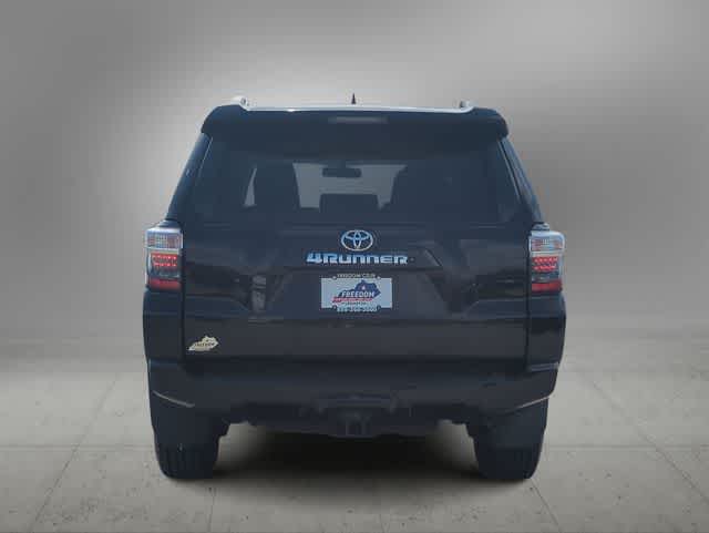 Thumbnail: 2016 Toyota 4Runner - 7