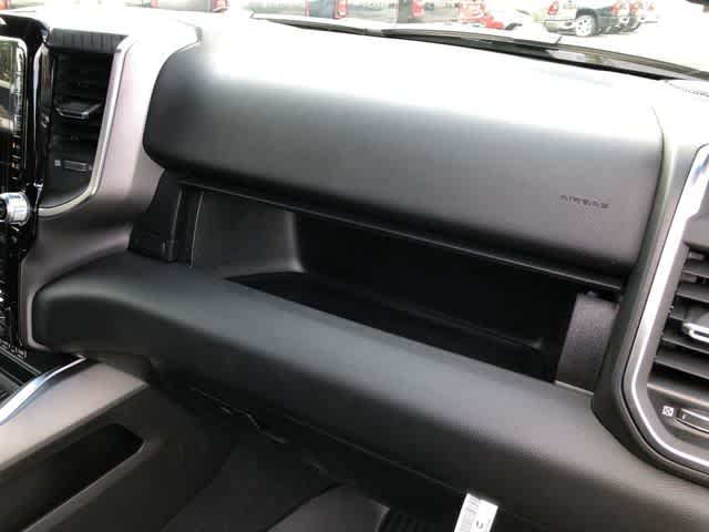 Thumbnail: 2026 RAM 1500 - 33
