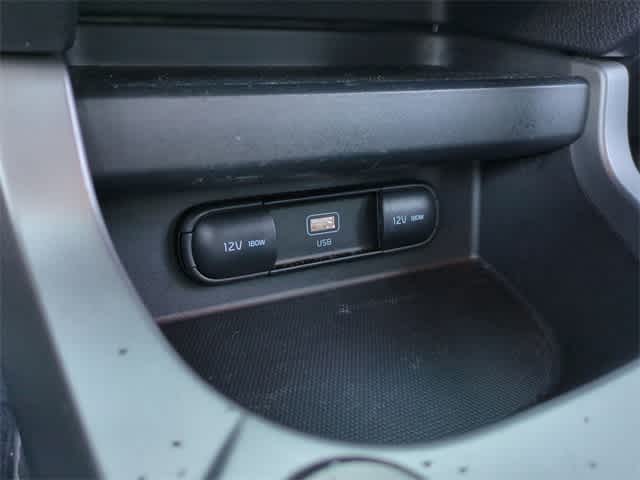 Thumbnail: 2024 Kia Seltos - 32