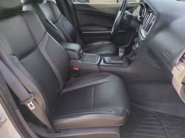 Thumbnail: 2016 Dodge Charger - 21