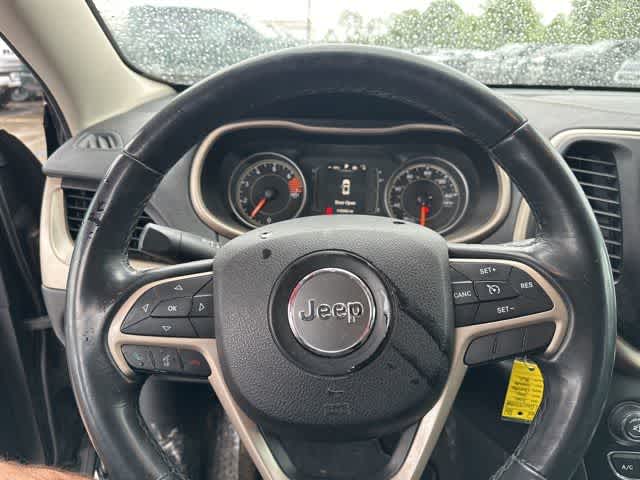 Thumbnail: 2016 Jeep Cherokee - 9
