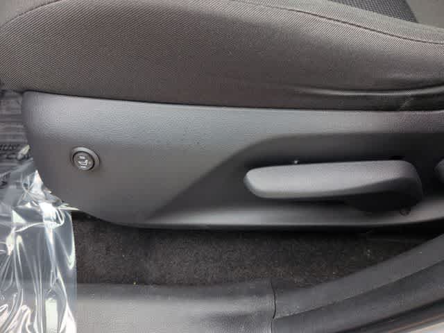 Thumbnail: 2023 Toyota RAV4 - 16