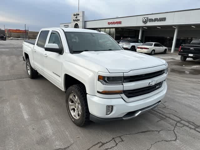 Thumbnail: 2016 Chevrolet Silverado 1500 - 24