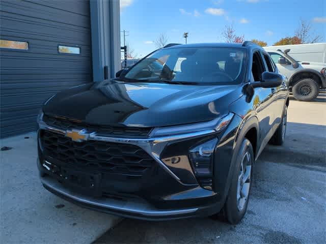 Thumbnail: 2025 Chevrolet Trax - 11