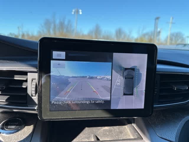 Thumbnail: 2022 Ford Explorer - 10