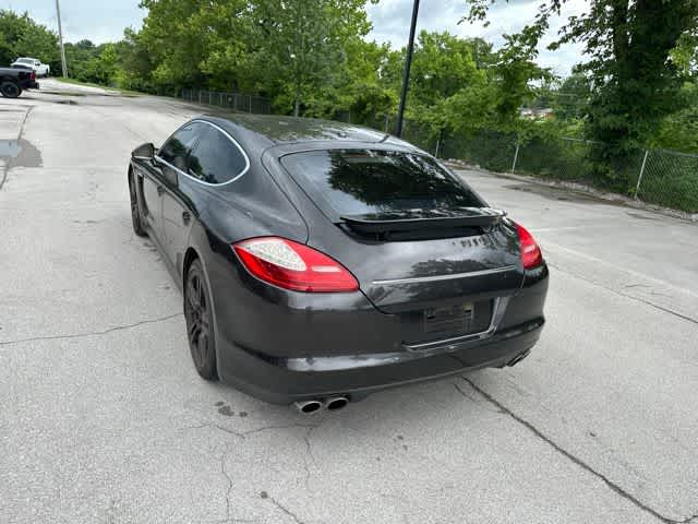 Thumbnail: 2010 Porsche Panamera - 17