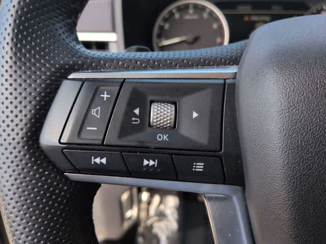 Thumbnail: 2024 Mitsubishi Outlander - 22