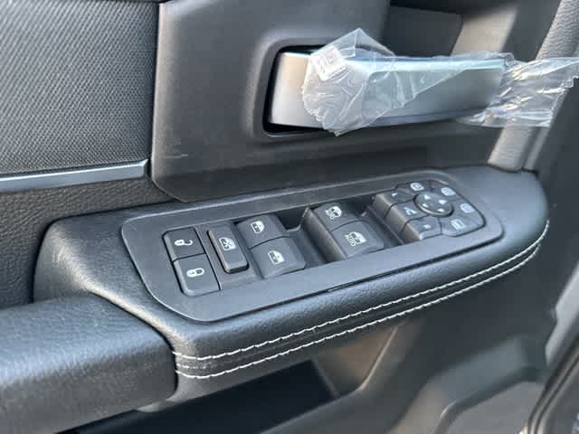 Thumbnail: 2026 RAM 2500 - 9