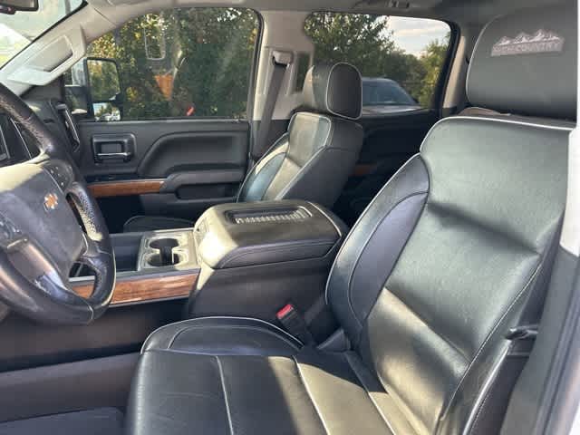Thumbnail: 2019 Chevrolet Silverado 3500 - 3