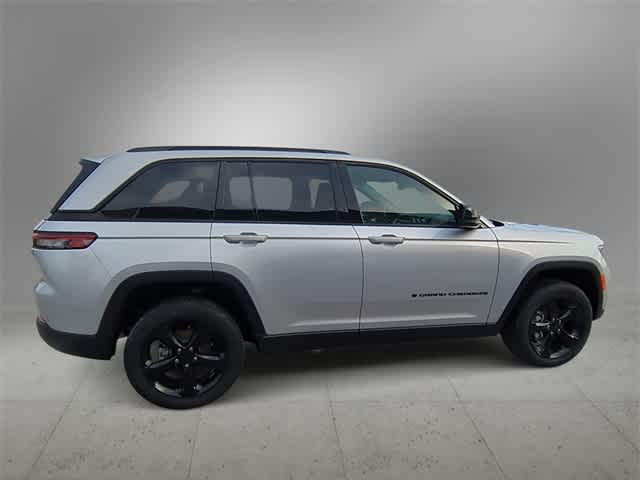 Thumbnail: 2025 Jeep Grand Cherokee - 9