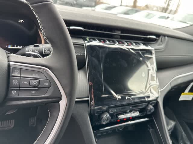 Thumbnail: 2025 Jeep Grand Cherokee L - 7