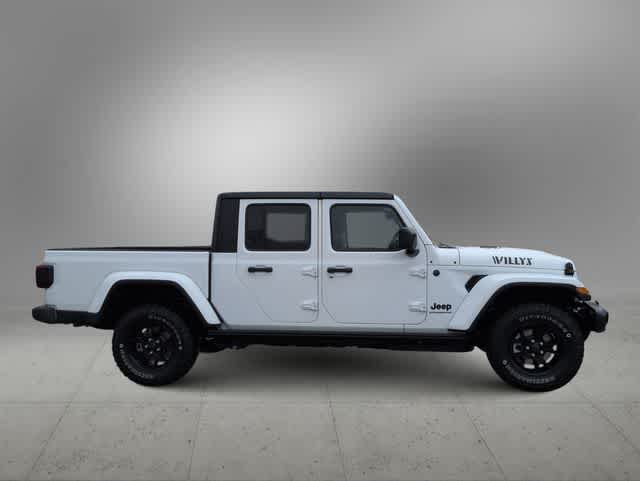 Thumbnail: 2026 Jeep Gladiator - 9