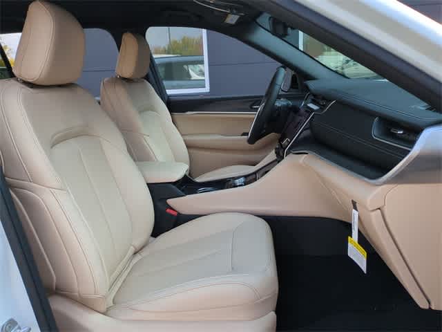 Thumbnail: 2025 Jeep Grand Cherokee L - 22