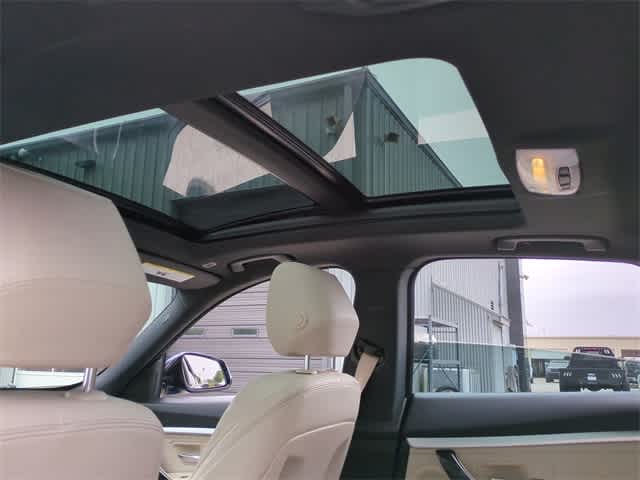 Thumbnail: 2018 BMW 3 Series - 20