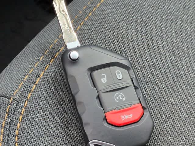 Thumbnail: 2026 Jeep Gladiator - 36