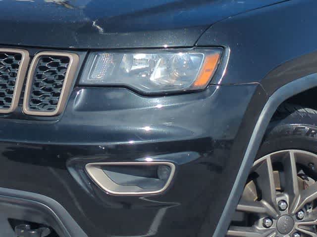 Thumbnail: 2016 Jeep Grand Cherokee - 11