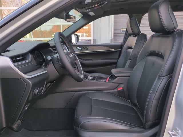 Thumbnail: 2025 Jeep Grand Cherokee L - 17