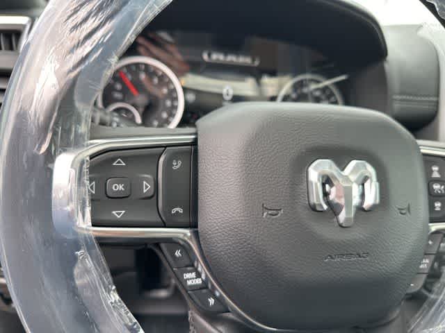 Thumbnail: 2026 RAM 1500 - 6