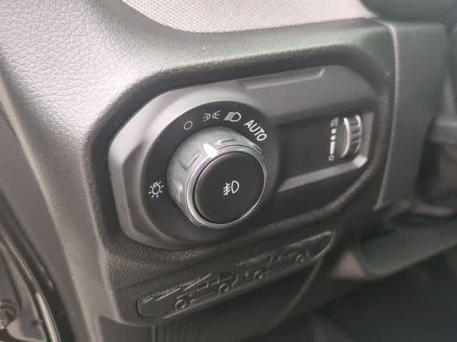 Thumbnail: 2026 Jeep Wrangler - 18