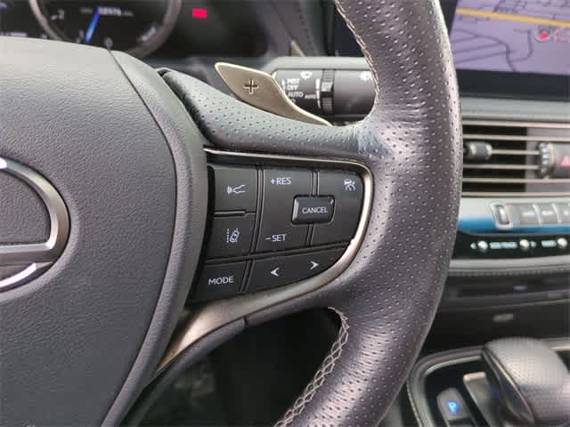 Thumbnail: 2022 Lexus LS - 27