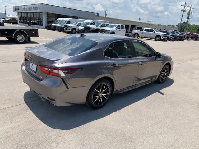 Thumbnail: 2021 Toyota Camry - 23