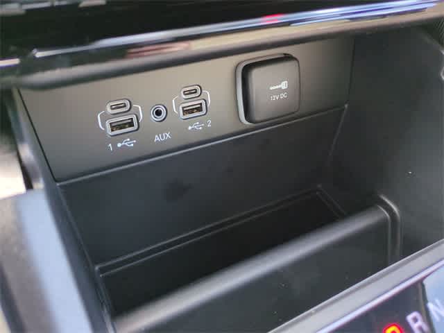 Thumbnail: 2025 Jeep Grand Cherokee L - 32