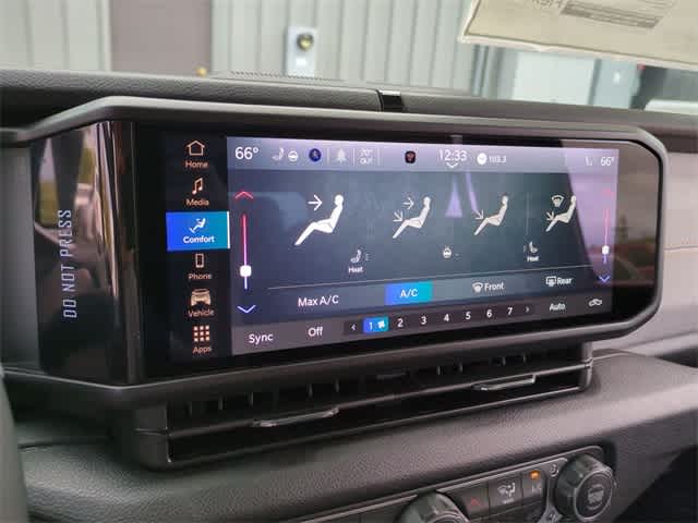 Thumbnail: 2025 Jeep Gladiator - 28