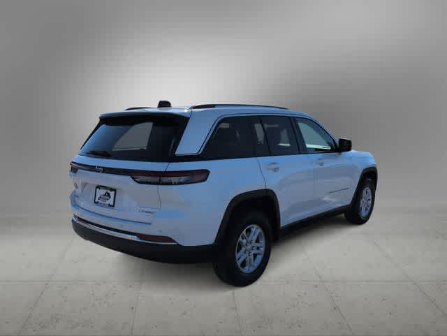Thumbnail: 2023 Jeep Grand Cherokee - 8