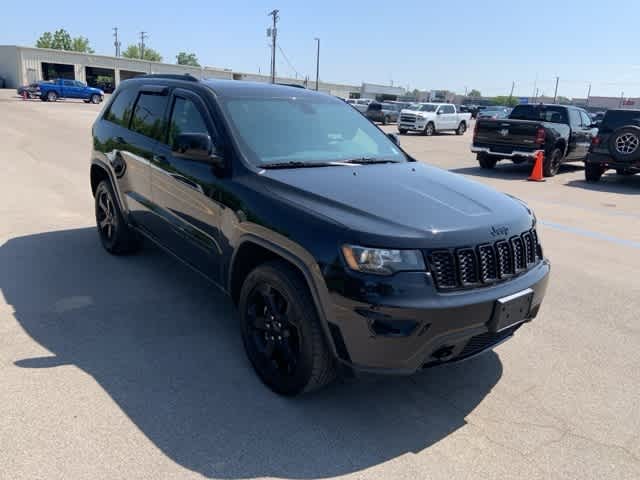 Thumbnail: 2018 Jeep Grand Cherokee - 30