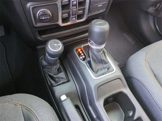 Thumbnail: 2025 Jeep Gladiator - 32