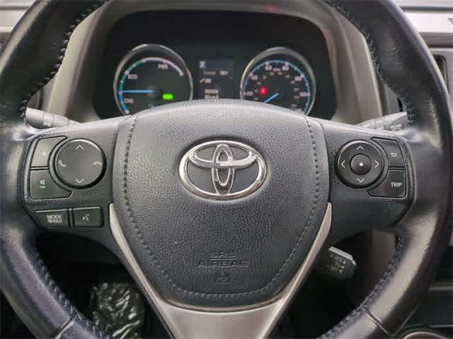Thumbnail: 2016 Toyota RAV4 - 23
