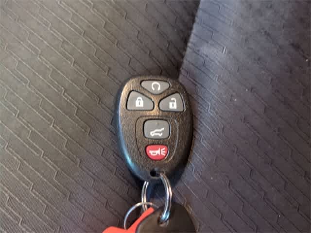 Thumbnail: 2011 Chevrolet Silverado 1500 - 34