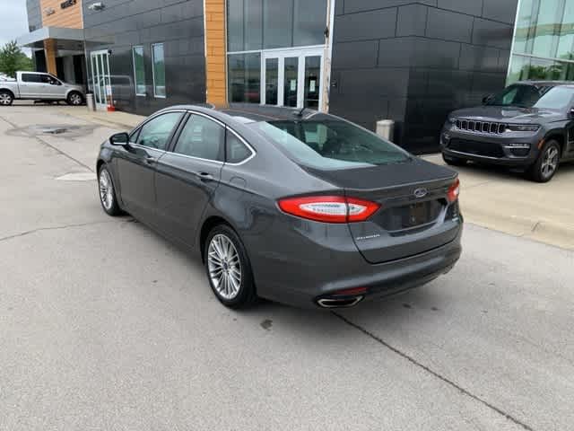 2015 Ford Fusion SE 19