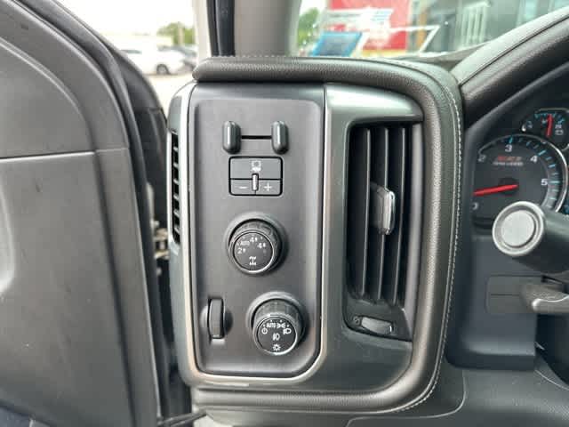 Thumbnail: 2016 Chevrolet Silverado 1500 - 11