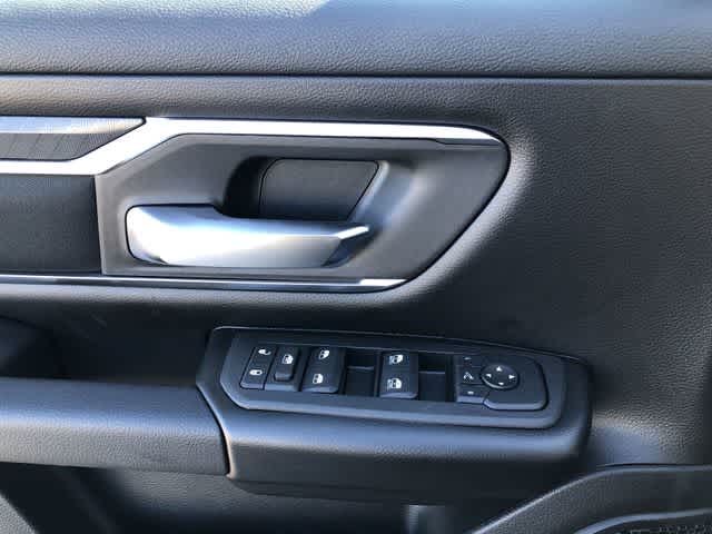 Thumbnail: 2026 RAM 1500 - 26