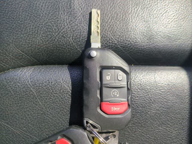 Thumbnail: 2018 Jeep Wrangler - 36