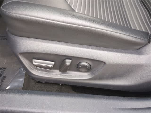 Thumbnail: 2023 Toyota Camry - 18