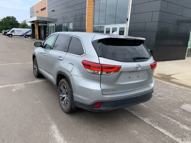 Thumbnail: 2019 Toyota Highlander - 15
