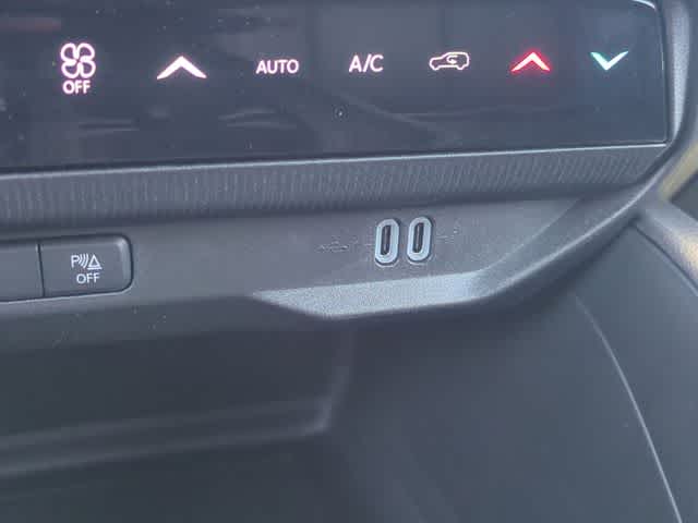 Thumbnail: 2026 Jeep Cherokee - 33