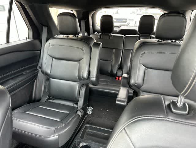 Thumbnail: 2020 Ford Explorer - 5
