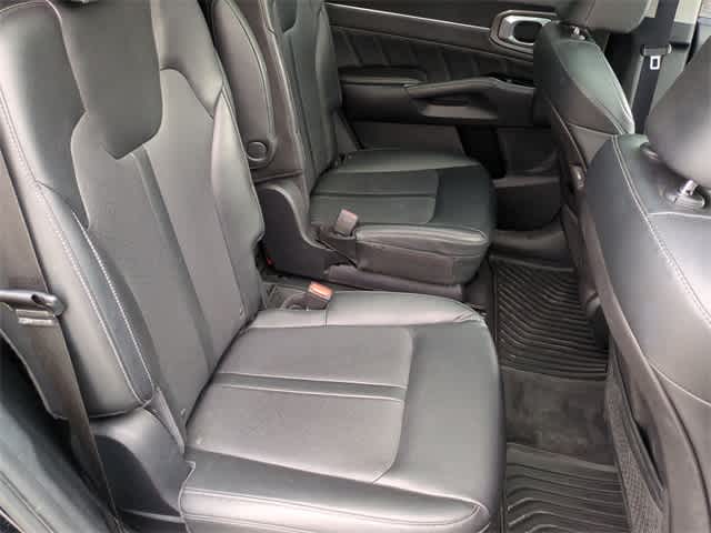 Thumbnail: 2021 Kia Sorento - 22