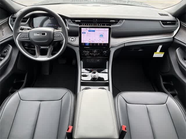 Thumbnail: 2025 Jeep Grand Cherokee - 16