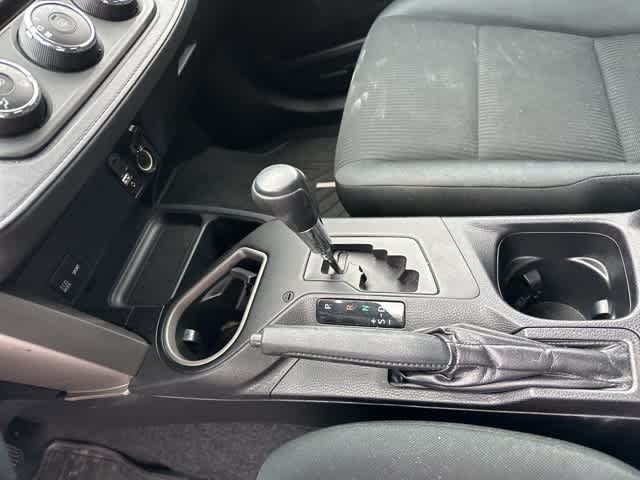 Thumbnail: 2016 Toyota RAV4 - 9