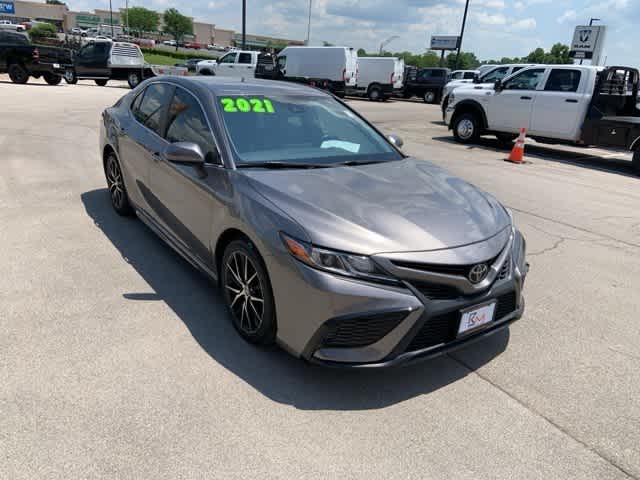 Thumbnail: 2021 Toyota Camry - 25