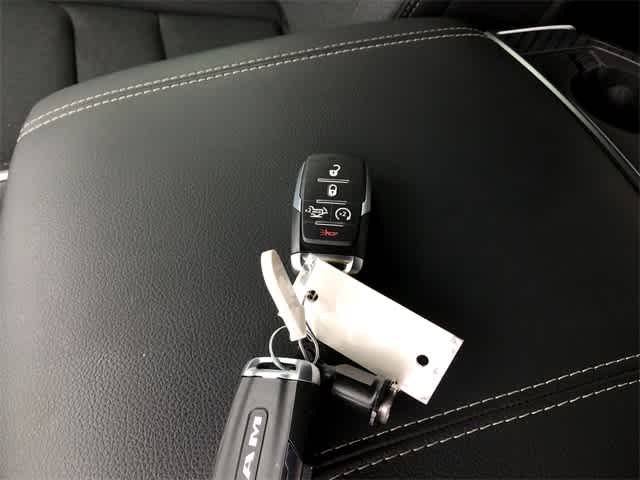 Thumbnail: 2025 RAM 1500 - 16